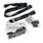 Kit chaveiros e adesivos